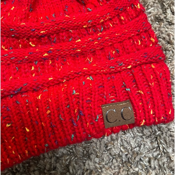 C.C Ponytail Beanie (NWOT) - Picture 2 of 4